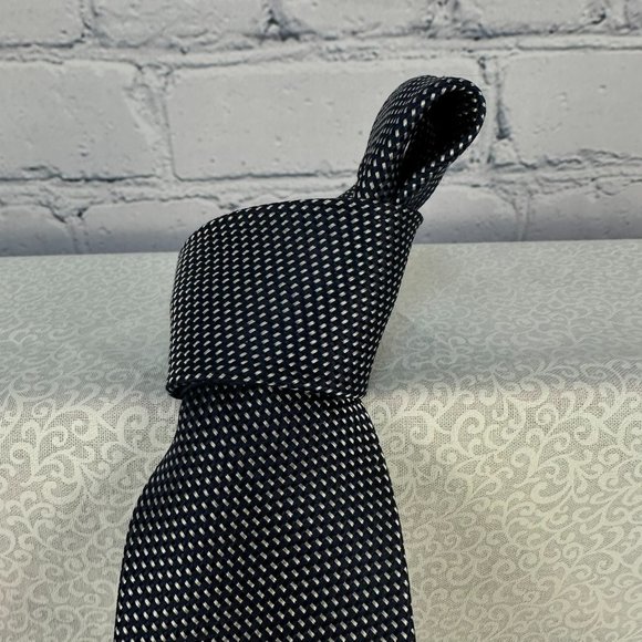Michael Kors 100% Silk Navy/Silver Mini Dot Neck Neck Tie, 3 1/4‎ Inch Wide - Picture 3 of 9